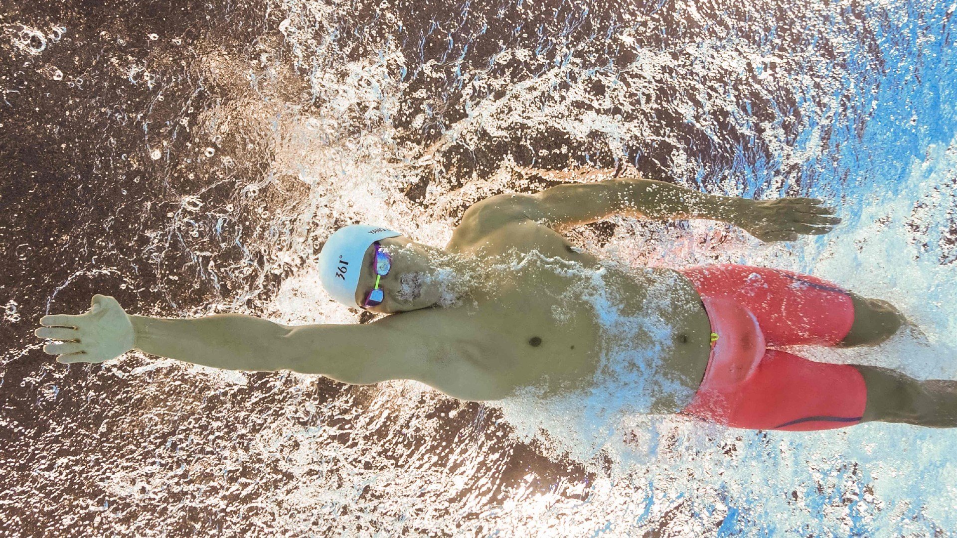 世界田径：肯尼亚跑者多项破纪录，赛场火爆！，肯尼亚 田径