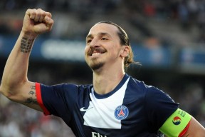 步行者教练重视防守轮换减少失误，步行者防守效率