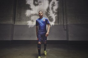 体育新闻中心体育评论深度报道受众广泛认可，体育新闻官网