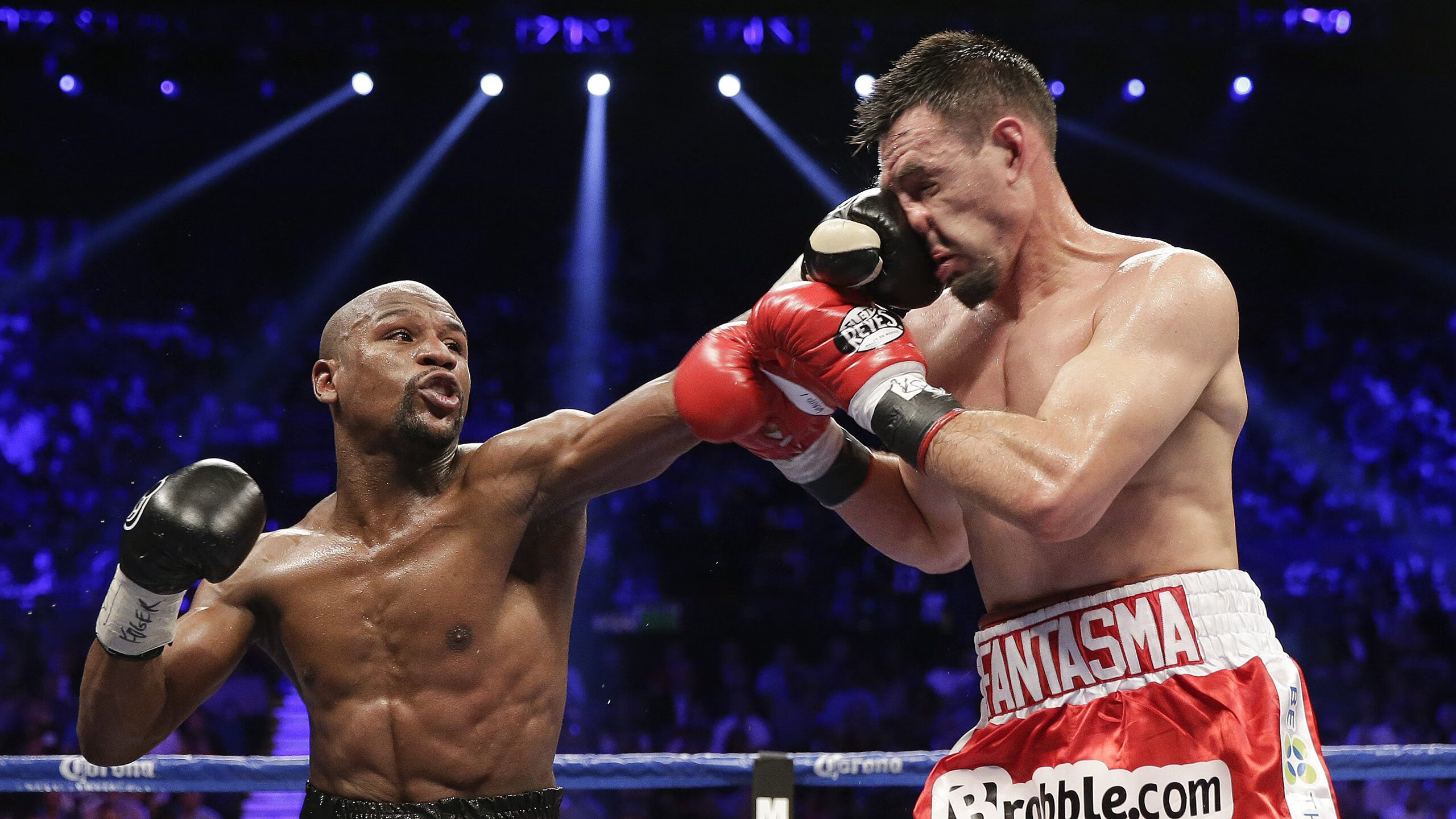 乐鱼电竞在线平台-“短柄墙球，攻守之间的智慧博弈！高新区全民健身馆带你领略不一样的运动魅力”